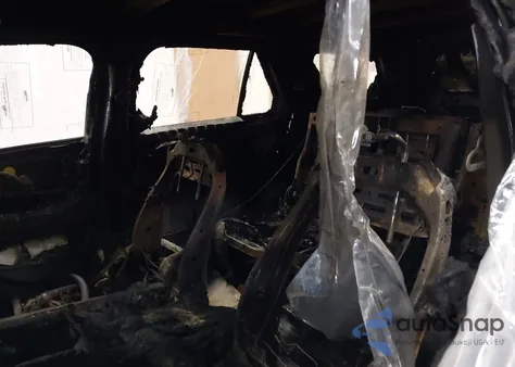 2025 Ford Explorer Police Interceptor from USA, damaged, VIN 1FM5K8AB2SGA35210